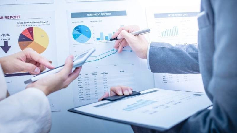 Apa yang Harus Disertakan dalam Rencana Bisnis Anda