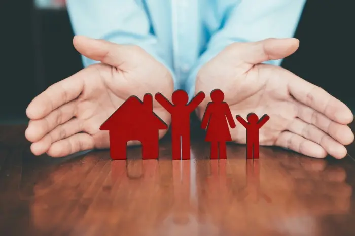 Perbedaan Antara Asuransi Jiwa Seumur Hidup & Asuransi Jiwa Berjangka