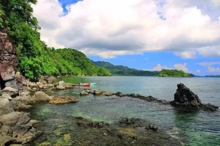 Tempat Wisata Terbaik di Gresik, Kombinasi Alam dan Sejarah untuk Liburan