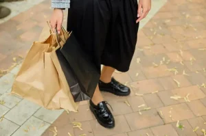 Gaya OOTD dengan Sepatu Pantofel yang Stylish untuk Semua Kesempatan