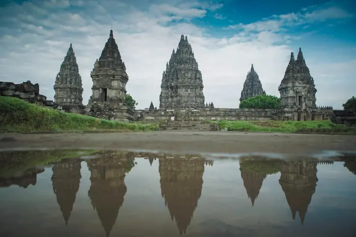 Tempat Wisata di Jogja yang Menawarkan Keindahan Alam & Sejarah Unik