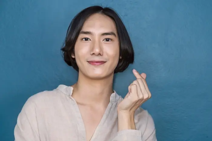Model Rambut Panjang Pria Korea yang Populer dan Trendy
